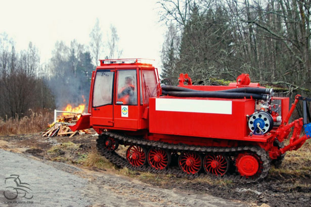 Трактор пожарный лесохозяйственный с мотопомпами ОТЗ Онежец‐310 МП Тракторы