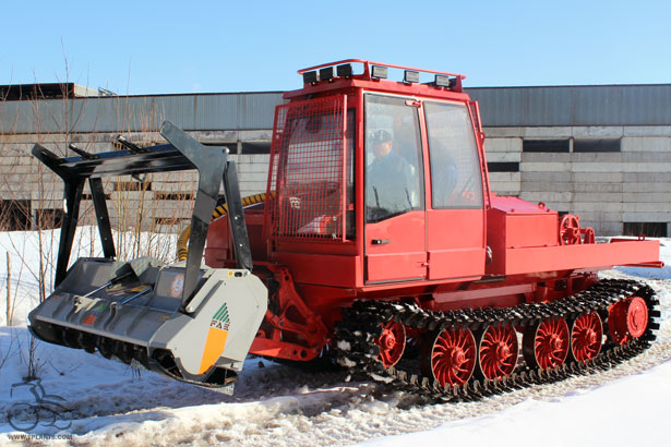 ОТЗ Онежец-390 Тракторы